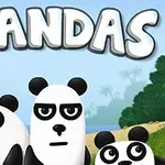 Tri kreslené pandy na pláži s loďou v pozadí a nápisom 3 Pandas nad nimi