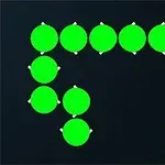 Zelený had s červenými očami a hubou na tmavom pozadí s logom Atari v rohu