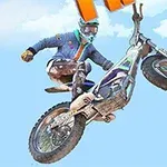 Motocyklista vo vzduchu na motorke s modrou oblohou v pozadí