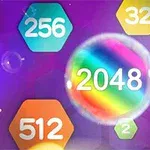 Farebné hexagóny s číslami vrátane dúhovej bubliny s číslom 2048 na fialovom pozadí