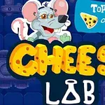 Usmievajúca sa myš s textom CHEESE LAB na modrom pozadí s kresleným motívom a symbolom syra