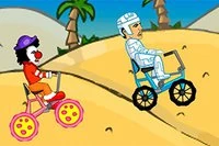 Cyclomaniacs je vtipná flash závodná hra na bicykloch s 20 rôznymi jazdcami
