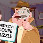 Detektív s fúzami drží kartu s textom Detective Loupe Puzzle a lupou, v pozadí miestnosť s policajnými páskami