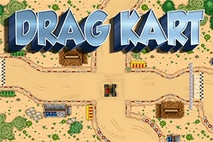 Zobrazená je piesočná závodná dráha s kučeravými zákrutami, prekážkami a veľkým nápisom DRAG KART v hornej časti