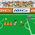 Na obrázku je futbalové ihrisko s prekážkami, dvomi futbalistami, bránkou a hviezdami v prostredí s tribúnou plnou divákov