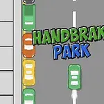 Autá zoradené pozdĺž cesty s nápisom Handbrake Park v strede