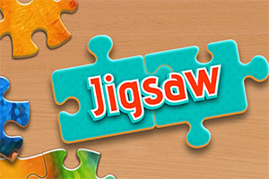 Názov Jigsaw na modrom puzzle diele obklopenom farebnými dielmi na drevenom pozadí