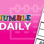Farebný nápis JUMBLE DAILY na ružovom pozadí vedľa časti hracej tabuľky s nesprávne usporiadanými písmenami a vyznačenými kruhmi