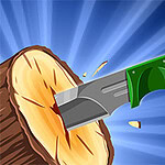 Nôž zabodnutý do dreveného pňa s modrým žiariacim pozadím