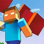 Postava s pixlovaným vzhľadom v modrom tričku drží zlatý krompáč na oblohe s oblakmi a stromami na pozadí