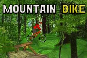 Cyklista na horskom bicykli skáče cez rampu v lesnom prostredí