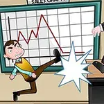 Muž v žltej veste kope staršieho muža v obleku cez stôl v kancelárii s grafom predaja na stene