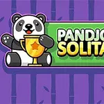 Roztomilá panda držiaca zlatý pohár vedľa názvu Pandjohng Solitaire na fialovom pozadí s bambusovými motívmi