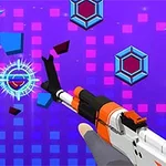 Ruka držiaca futuristickú pušku mieri na farebné geometrické tvary pred fialovým pozadím so štvorcovým vzorom