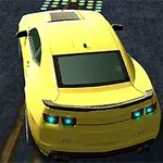 Žlté športové auto jazdí po asfaltovej ceste, pričom na jej povrchu sú viditeľné zelené kruhy