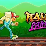 Postava v mikine s kapucňou a čiapkou beží po koľajniciach s nápisom „Rail Runner“ v graffiti štýle na pozadí zelenej krajiny