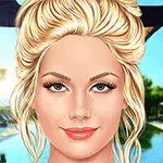 Blondína s upraveným účesom stojí pred letným bazénovým areálom s ležadlami a slnečníkmi