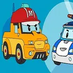 Dve kreslené autíčka s ľudskými výrazmi, žlté hasičské a modré policajné, na modrom pozadí