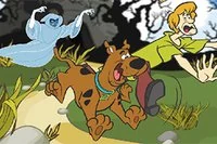Pomôžte Scoobymu a Shaggymu uniknúť zo zámku plného duchov!