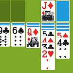 Kartová hra s rozloženými kartami na zelenom pozadí, zahŕňajúc špecifické karty ako 2♣, 9♥, J♦ a Q♦