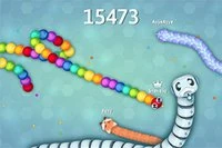 Snake io war spája nový pop estetický štýl s najstaršími klasickými