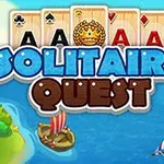 Názov Solitaire Quest s kartami a farebnými loďami na mori