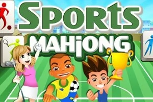 Dvaja usmievaví chlapci držiaci futbalovú loptu a trofej a žena v golfe oblečení pri športovom ihrisku s veľkým nápisom Sports Mahjong