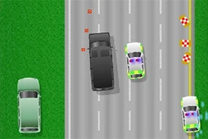 Pohľad zhora na čierne auto uhýbajúce sa medzi policajnými autami na viacprúdovej ceste so zeleným pásom
