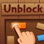 Drevené pozadie s nápisom Unblock It a ruka ukazujúca na oranžový blok