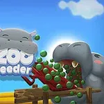 Kreslené hrochy sedia pri plote a jedia zelené guľôčky, zatiaľ čo logo Zoo Feeder je umiestnené v popredí na modrej oblohe s oblakmi